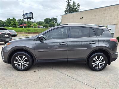 2017 Toyota RAV4 LE - Photo 8 - Woodstock, GA 30188