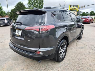 2017 Toyota RAV4 LE - Photo 5 - Woodstock, GA 30188