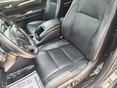 2014 Toyota Highlander XLE - Photo 12 - Woodstock, GA 30188