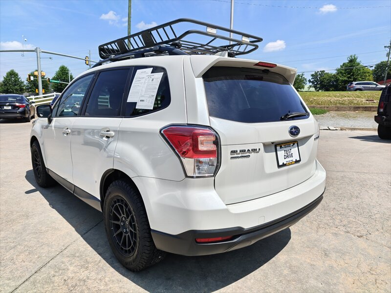 2018 Subaru Forester Premium - Photo 7