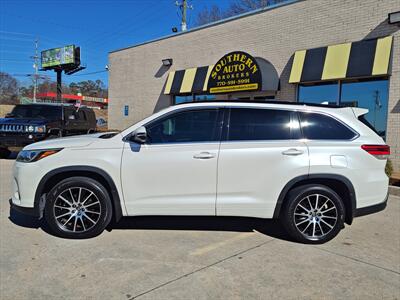 2018 Toyota Highlander SE   - Photo 8 - Woodstock, GA 30188