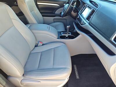 2016 Toyota Highlander XLE V6   - Photo 14 - Woodstock, GA 30188
