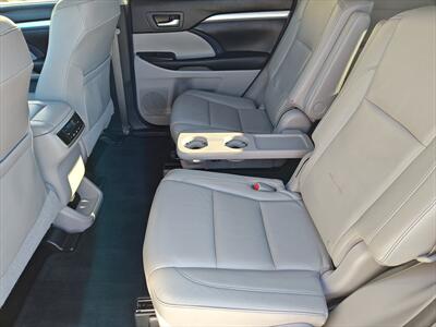 2016 Toyota Highlander XLE V6   - Photo 17 - Woodstock, GA 30188