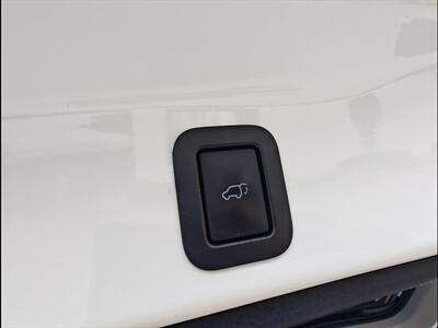 2017 Toyota Highlander Hybrid Limited   - Photo 42 - Woodstock, GA 30188