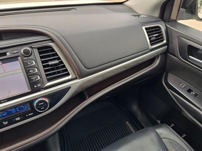 2017 Toyota Highlander Hybrid Limited   - Photo 22 - Woodstock, GA 30188