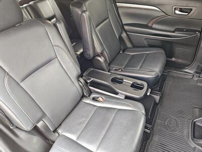 2017 Toyota Highlander Hybrid Limited   - Photo 17 - Woodstock, GA 30188