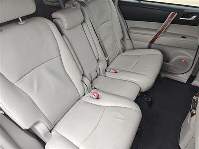 2012 Toyota Highlander Limited   - Photo 17 - Woodstock, GA 30188