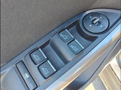 2012 Ford Focus SEL   - Photo 29 - Woodstock, GA 30188