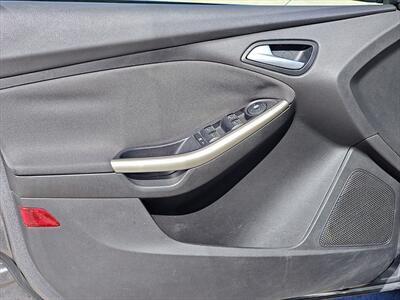 2012 Ford Focus SEL   - Photo 28 - Woodstock, GA 30188