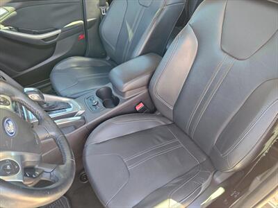 2012 Ford Focus SEL   - Photo 12 - Woodstock, GA 30188