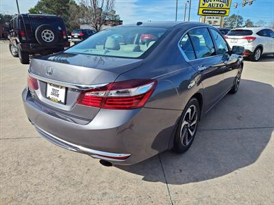 2017 Honda Accord EX-L w/Navigation and Honda Sensing - Photo 5 - Woodstock, GA 30188