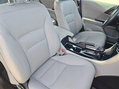 2017 Honda Accord EX-L w/Navigation and Honda Sensing - Photo 15 - Woodstock, GA 30188