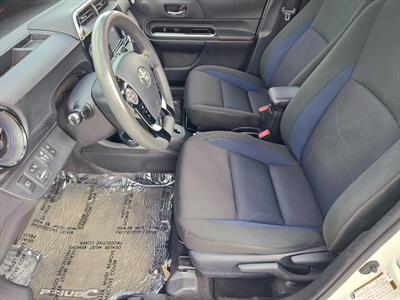 2018 Toyota Prius c Three   - Photo 6 - Woodstock, GA 30188