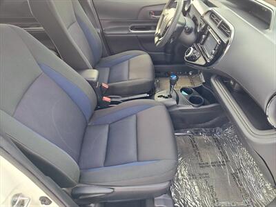 2018 Toyota Prius c Three   - Photo 9 - Woodstock, GA 30188