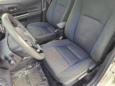 2018 Toyota Prius c Three   - Photo 7 - Woodstock, GA 30188