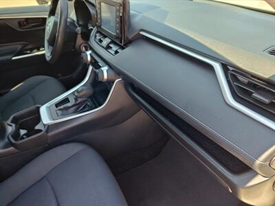 2019 Toyota RAV4 LE   - Photo 12 - Woodstock, GA 30188