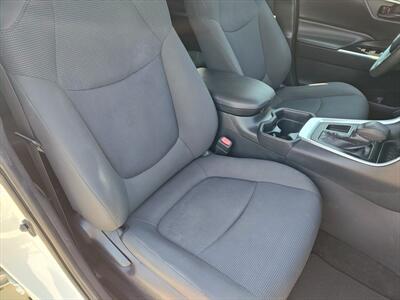 2019 Toyota RAV4 LE   - Photo 14 - Woodstock, GA 30188