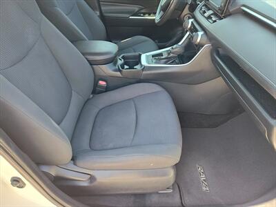 2019 Toyota RAV4 LE   - Photo 13 - Woodstock, GA 30188