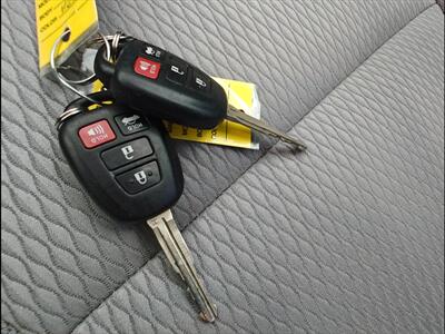 2015 Toyota Corolla LE   - Photo 32 - Woodstock, GA 30188