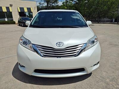 2017 Toyota Sienna XLE 8 Passenger   - Photo 2 - Woodstock, GA 30188