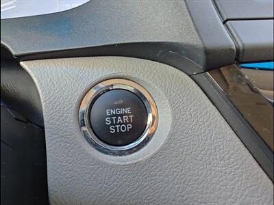 2017 Toyota Sienna XLE 8 Passenger   - Photo 27 - Woodstock, GA 30188