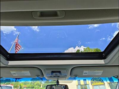 2017 Toyota Sienna XLE 8 Passenger   - Photo 25 - Woodstock, GA 30188