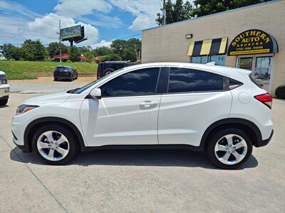 2020 Honda HR-V LX   - Photo 10 - Woodstock, GA 30188