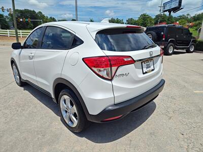 2020 Honda HR-V LX   - Photo 9 - Woodstock, GA 30188