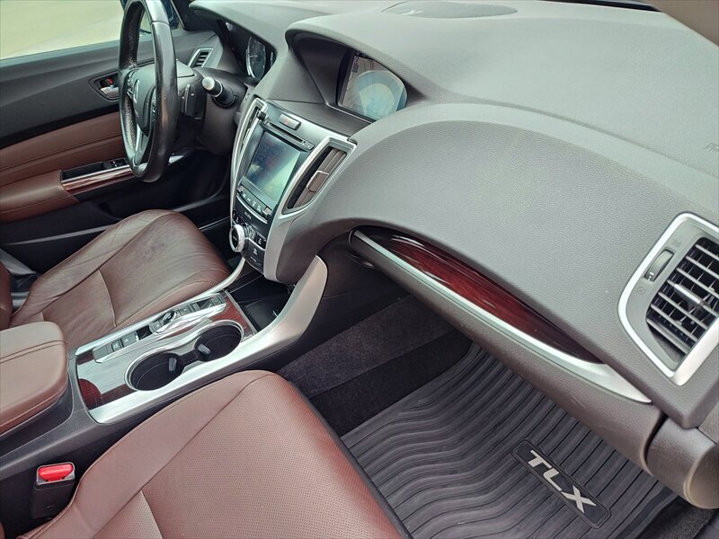 2017 Acura TLX 3.5L Technology photo 13