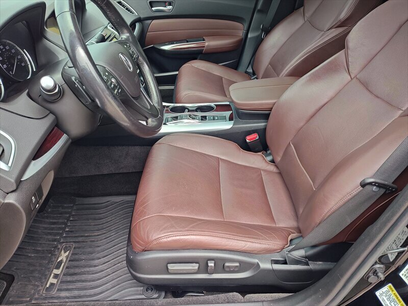 2017 Acura TLX 3.5L Technology photo 11