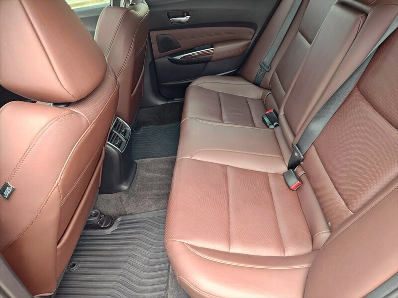 2017 Acura TLX 3.5L Technology photo 17