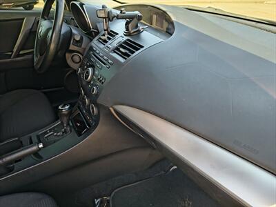 2013 Mazda Mazda3 i Touring   - Photo 13 - Woodstock, GA 30188