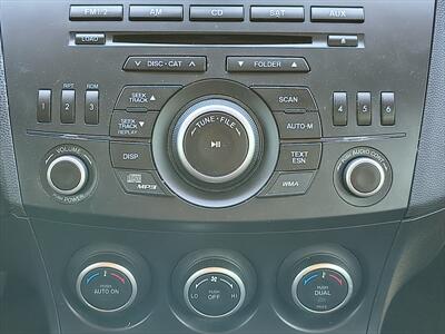 2013 Mazda Mazda3 i Touring   - Photo 21 - Woodstock, GA 30188