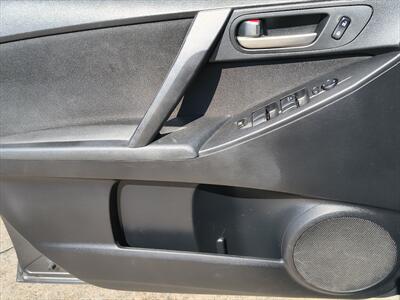 2013 Mazda Mazda3 i Touring   - Photo 25 - Woodstock, GA 30188