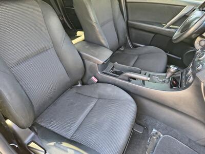 2013 Mazda Mazda3 i Touring   - Photo 15 - Woodstock, GA 30188