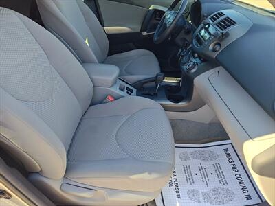 2011 Toyota RAV4   - Photo 15 - Woodstock, GA 30188