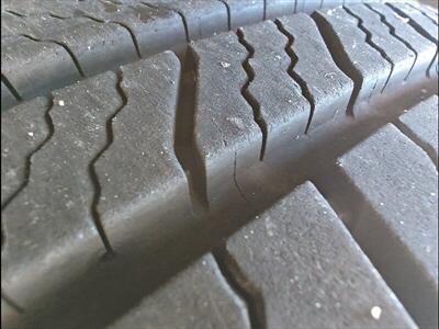 2011 Toyota RAV4   - Photo 10 - Woodstock, GA 30188