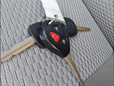 2011 Toyota RAV4   - Photo 34 - Woodstock, GA 30188