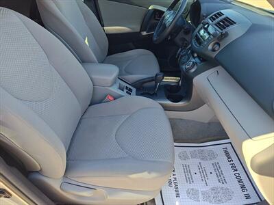 2011 Toyota RAV4   - Photo 15 - Woodstock, GA 30188