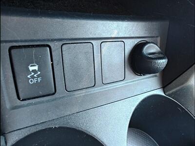 2011 Toyota RAV4   - Photo 26 - Woodstock, GA 30188