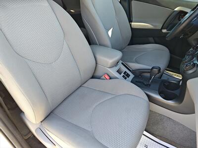 2011 Toyota RAV4   - Photo 16 - Woodstock, GA 30188