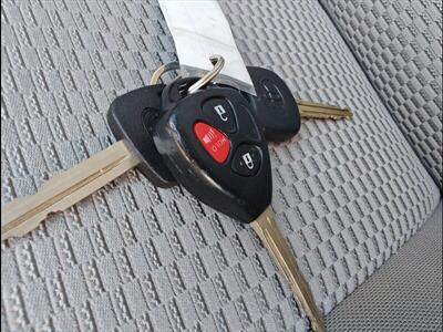 2011 Toyota RAV4   - Photo 34 - Woodstock, GA 30188