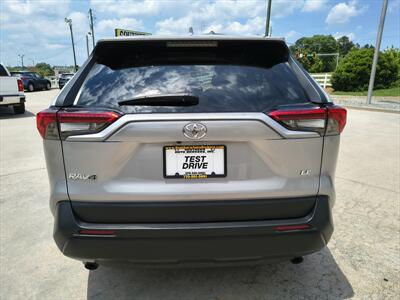 2020 Toyota RAV4 LE - Photo 6 - Woodstock, GA 30188