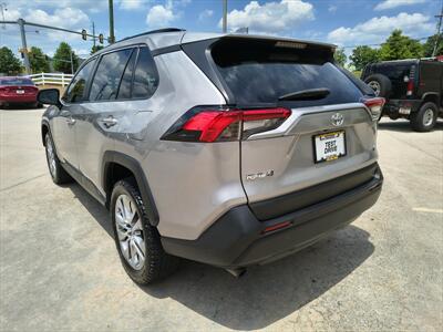 2020 Toyota RAV4 LE - Photo 7 - Woodstock, GA 30188