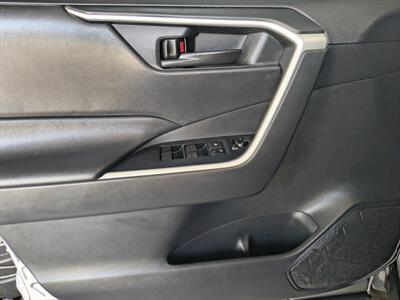 2020 Toyota RAV4 LE - Photo 28 - Woodstock, GA 30188