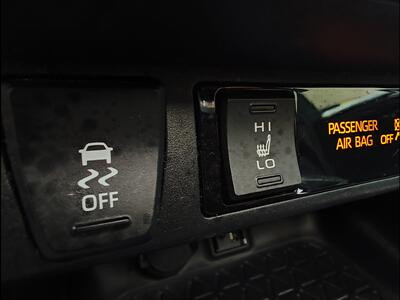 2019 Toyota RAV4 Hybrid XSE   - Photo 25 - Woodstock, GA 30188