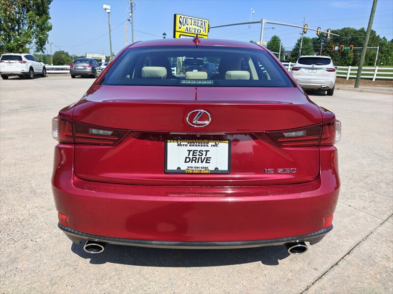 2015 Lexus IS 250 - Photo 6