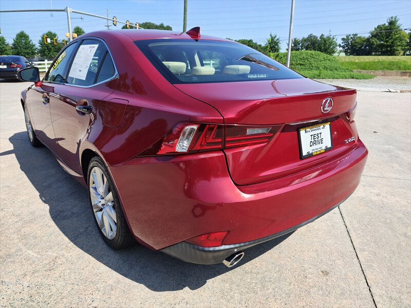 2015 Lexus IS 250 - Photo 7