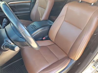 2018 Toyota Highlander Limited   - Photo 12 - Woodstock, GA 30188