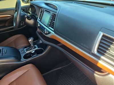 2018 Toyota Highlander Limited   - Photo 13 - Woodstock, GA 30188
